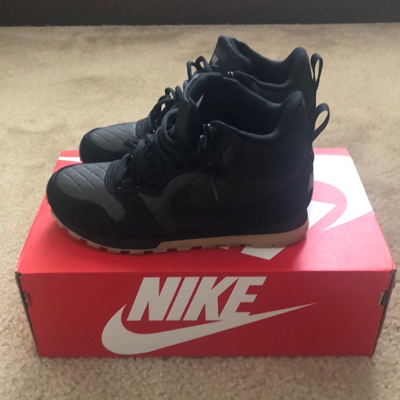 wmns nike md runner 2 mid prem